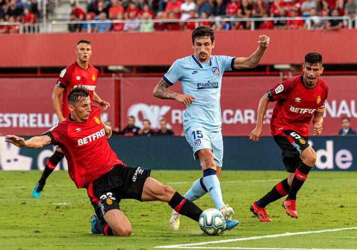 法甲对决：欧塞尔主场迎战洛里昂，中游之争看点十足